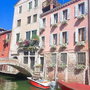 3749 Pontechiodo Bed and breakfast Venecia